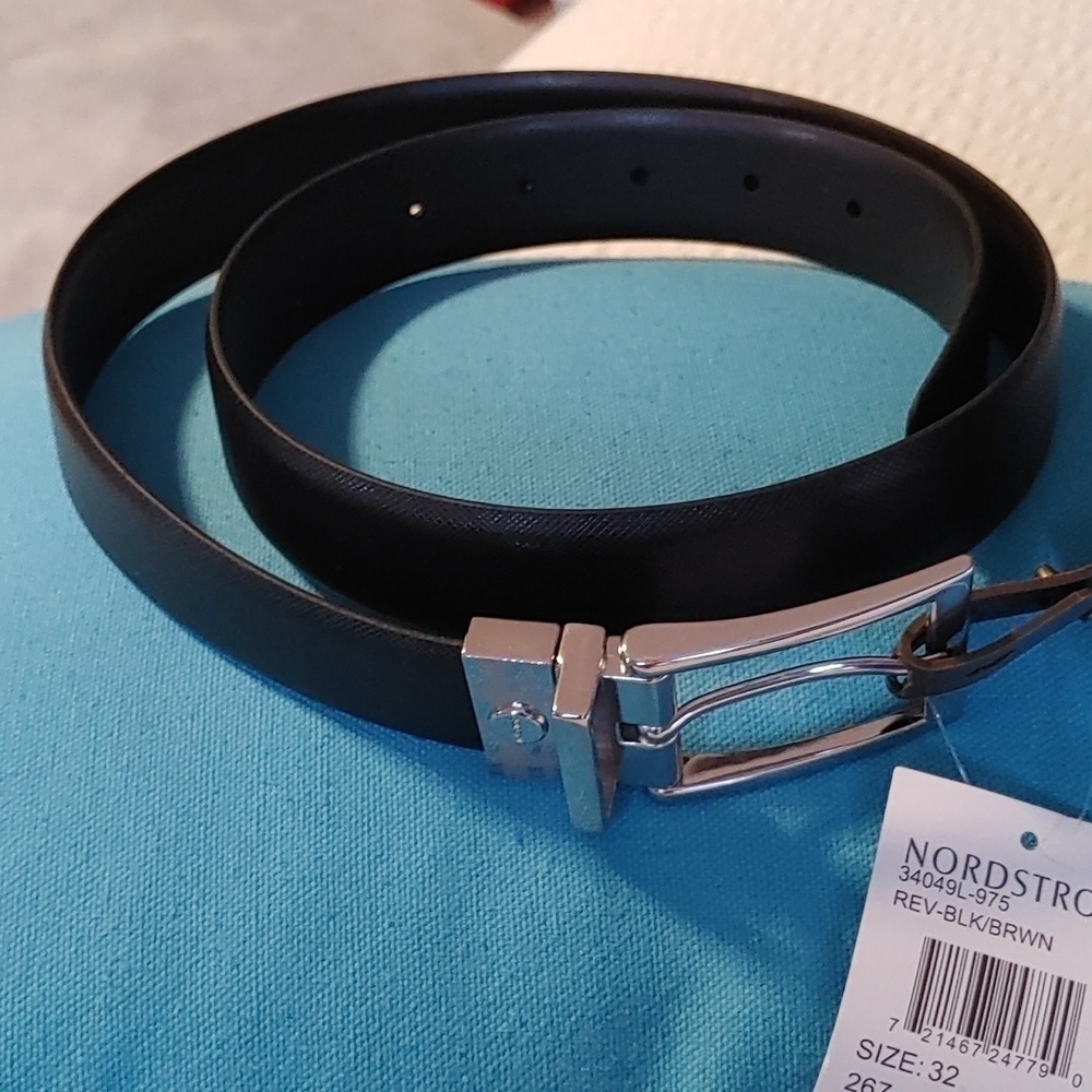 NWT Faux Leather Reversible Boconi Belt Black & Brown  Size 32